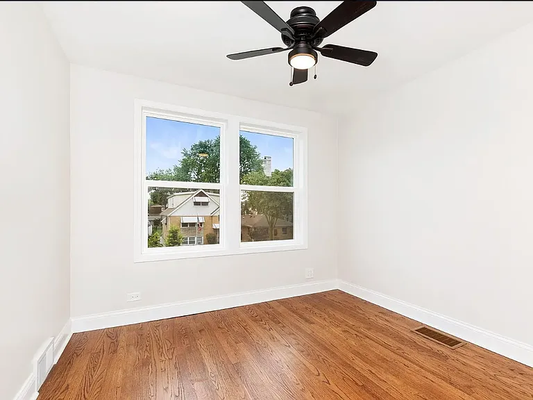 4447 Joliet Ave — Photo 19