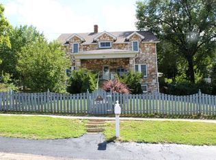 490 College Ave, Ellington, MO 63638