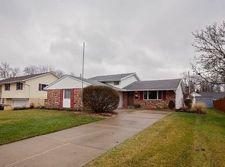 258 Northfield Dr, Elyria, OH