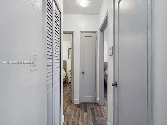 4th image of 1021 NW 37th Ave
