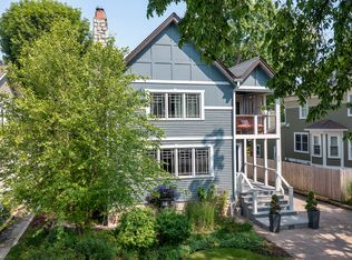 439 Park Ave, Glencoe, IL 60022