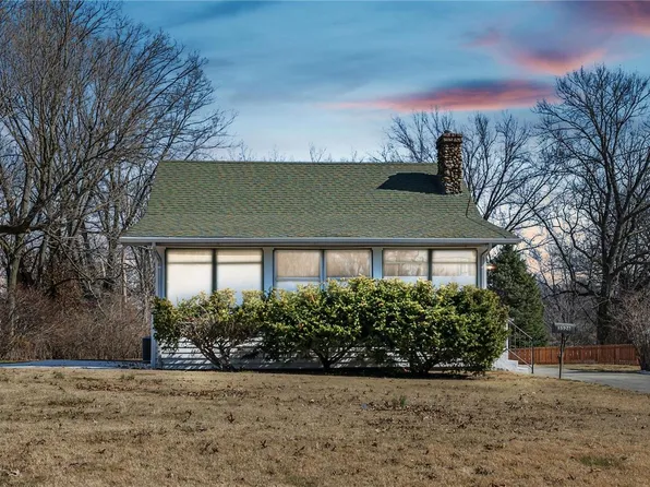 3526 Brown Rd, Saint Louis, MO 63114