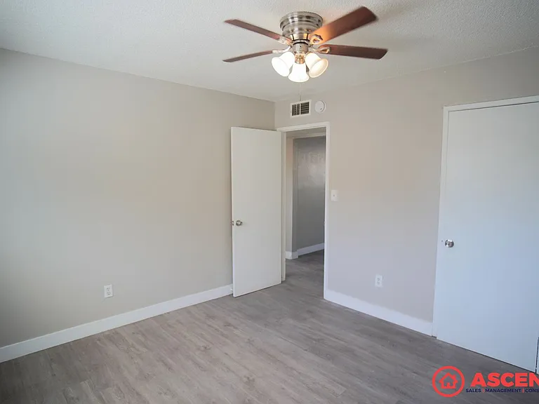117 Woodrow Avenue — Photo 7