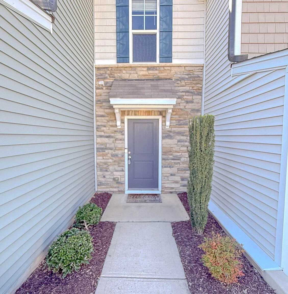3 bed, 2.5 bath, $1,995 — Photo 2