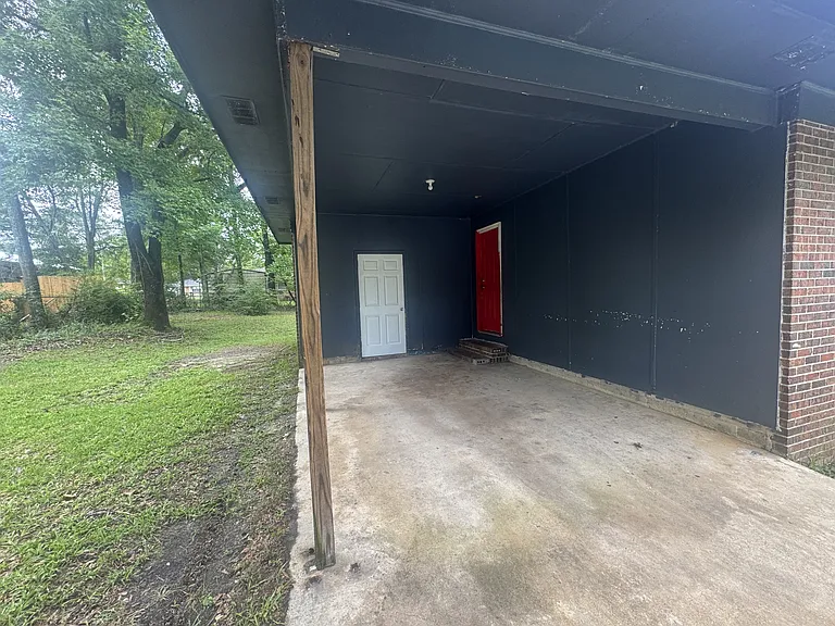 1300 Judson St — Photo 9