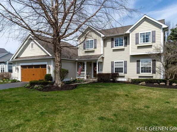 1371 Sundance Ct, Holland, MI 49424