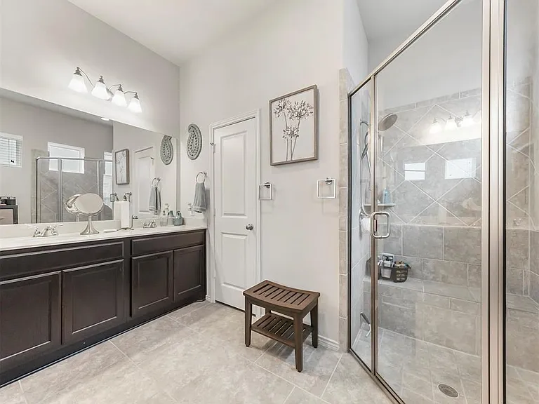 17023 Canosa Dr — Photo 18