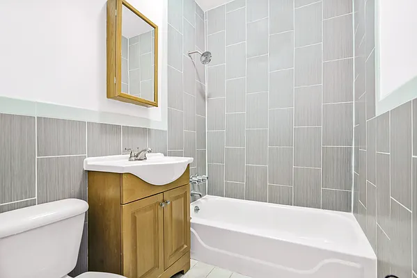 Rented by Brownstone Property Group | media 17