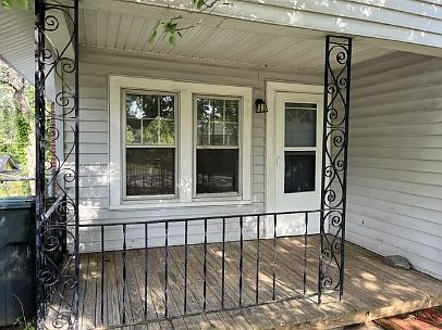 2nd image of 26 Pelzer St
