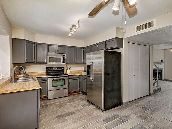 4th image of 921 W University Dr Unit 1163