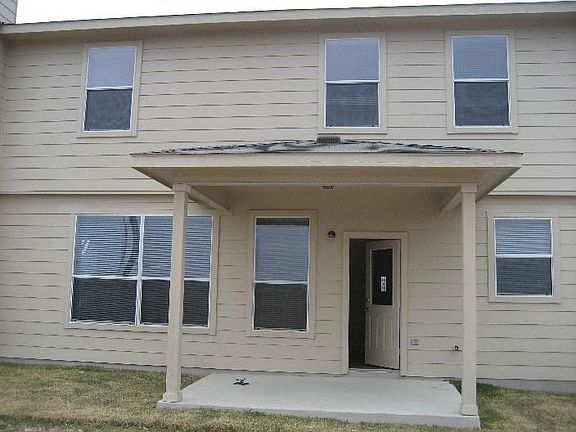 2nd image of 210 Mossy Rock Dr