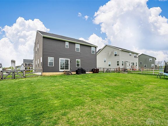 5th image of 2387 Hawes Dr