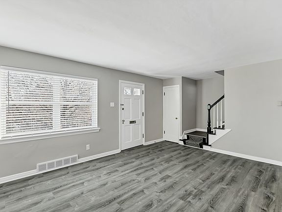 5th image of 3445 Lawn Ave #43
