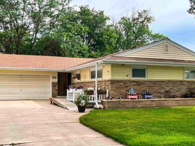512 W 10th St, Schuyler, NE, 68661