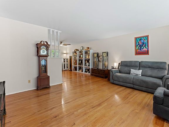 5th image of 2963 Goda Ave