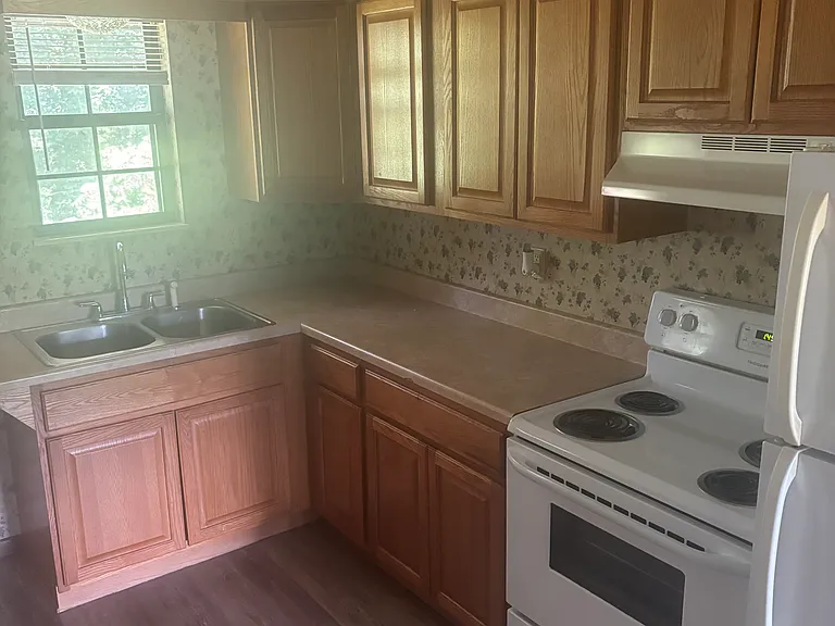 469 E Comet Rd — Photo 4