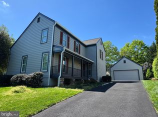 15 Linden Hill Way SW, Leesburg, VA 20175