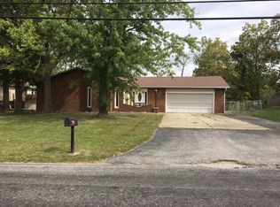 1660 Westside Dr, Mt Zion, IL 62549
