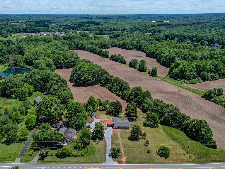 7792 State Highway 68 N — Photo 4