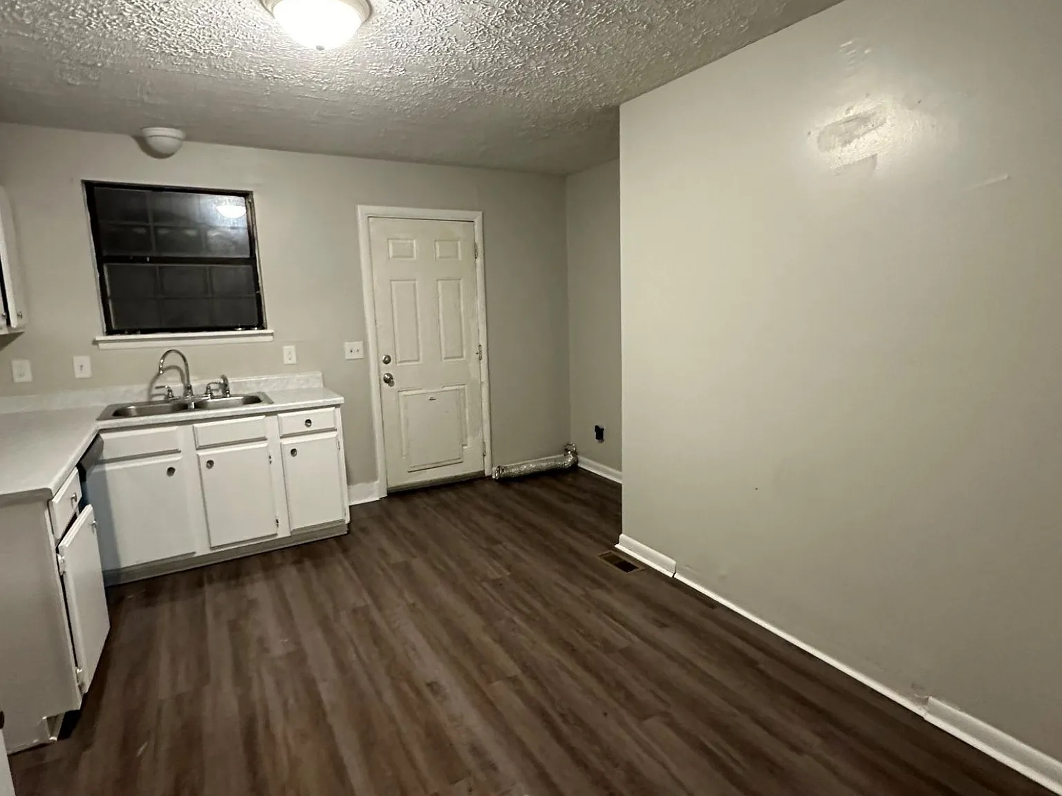 508 Cedarmont Drive - 1 — Photo 4