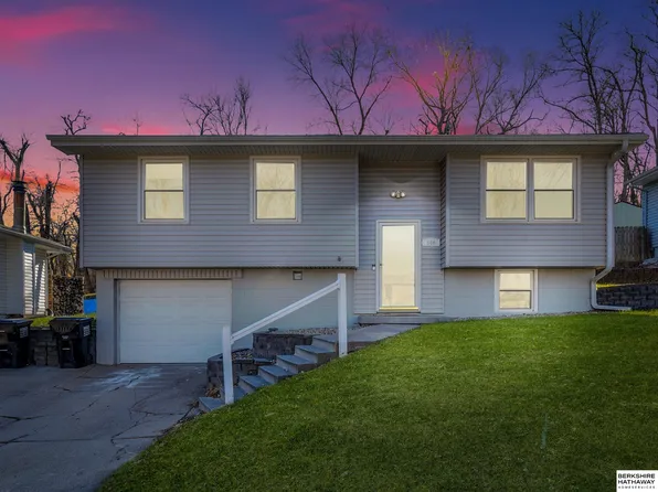 148 Debra Ave, Plattsmouth, NE 68048