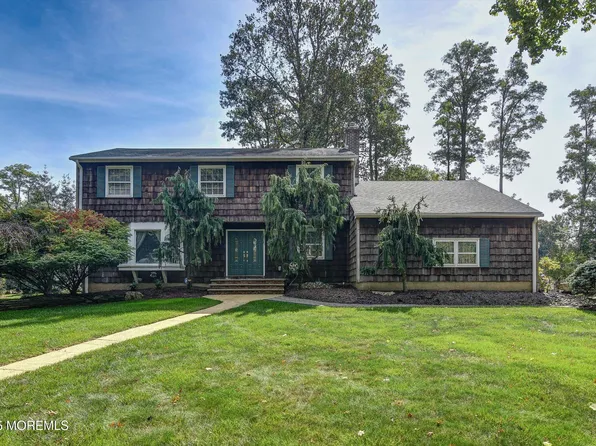 19 Emma Place, Eatontown, NJ 07724