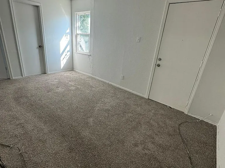 2919 El Centro Way — Photo 8