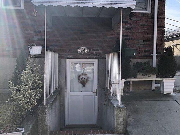 3rd image of 1060 Targee St