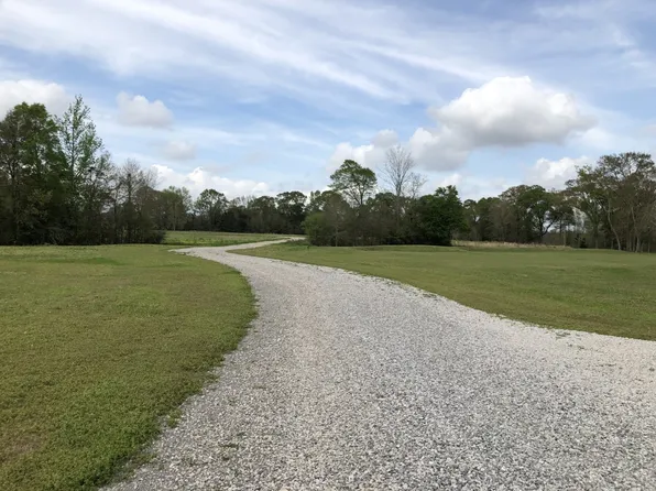 116 Waterway Dr, Youngsville, LA 70592