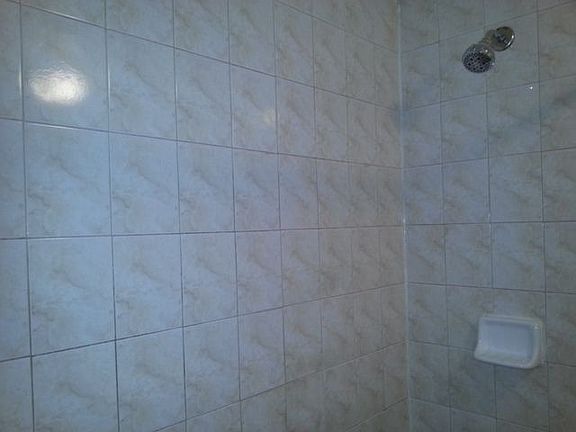 4th image of 539 Evergreen Ave #2