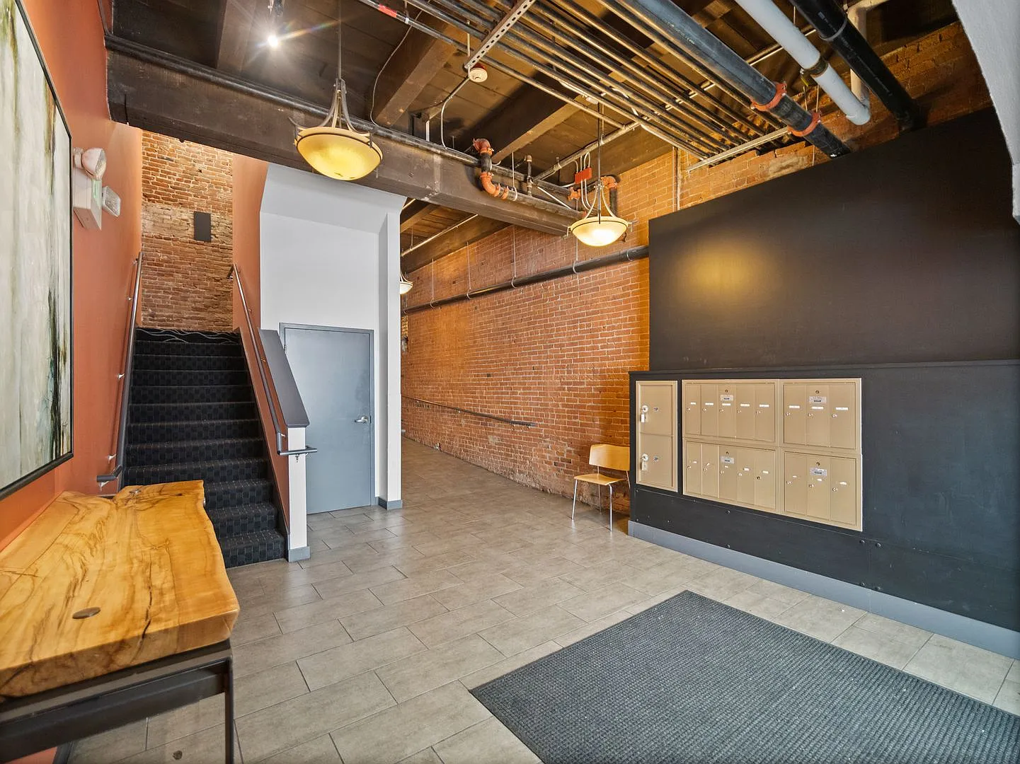 Premier Furnished 2 bedroom Downtown Spokane Condo — Photo 4