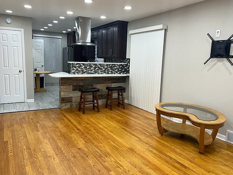 5348 N Lydell Ave — Photo 18
