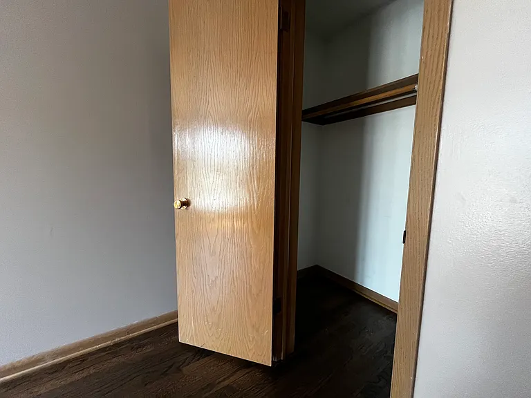 Walk-in closet