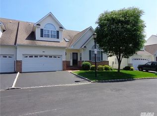 129 Constantine Way, Mount Sinai, NY 11766
