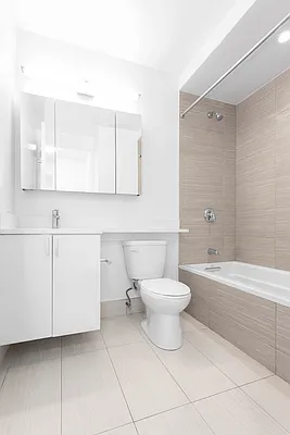 Rented by Olnick Organization | media 9
