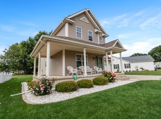 1511 Pine Creek Rd, Valparaiso, IN 46383