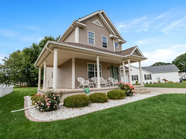 1511 Pine Creek Rd, Valparaiso, IN 46383