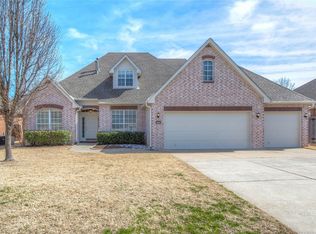 11923 S Birch Ave, Jenks, OK 74037