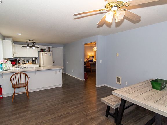 4th image of 3208 NE 148th Pl