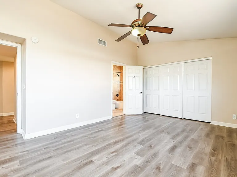 1522 W Del Rio St — Photo 13
