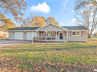 1098 Green Acres Ln, Springfield, IL 62707