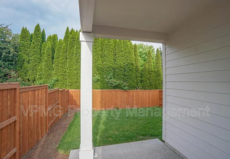 2301 SW 5th Pl — Photo 32