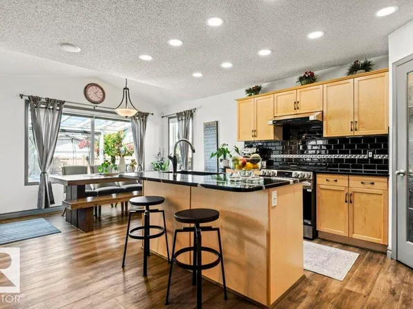 16820 57th St NW, Edmonton, AB T5Y 0K4