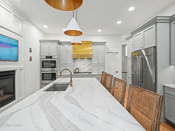 4th image of 2811 Alta Vista Ct