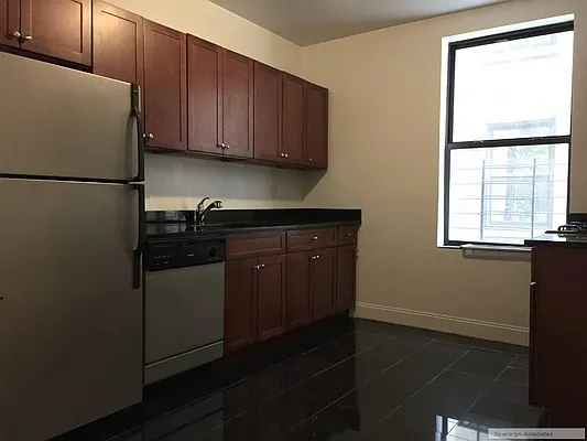 Rented by Sovereign Associates | media 1