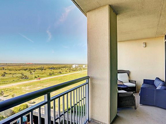 2nd image of 801 E Beach Dr #512