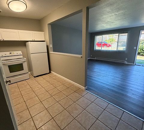 4th image of 23814 100th Ave SE APT 37