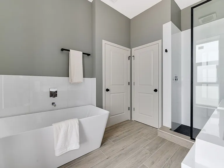 Lakeland Lofts Apartments — Photo 12