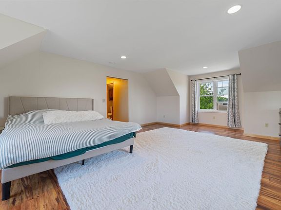 4th image of 4073 Reinke Rd