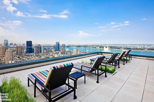 Rented by Brown Harris Stevens | media 19